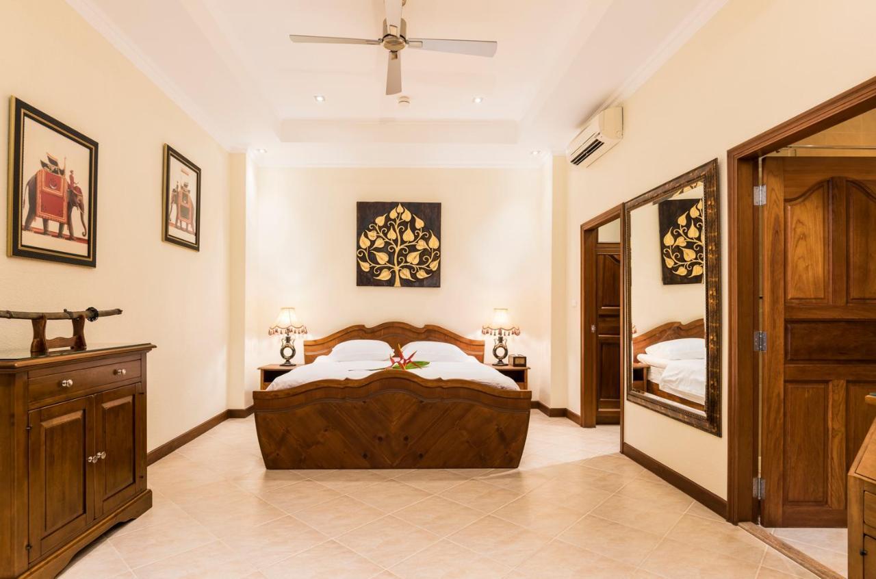 Village Austria Luxury Pool Villas Pattaya Esterno foto