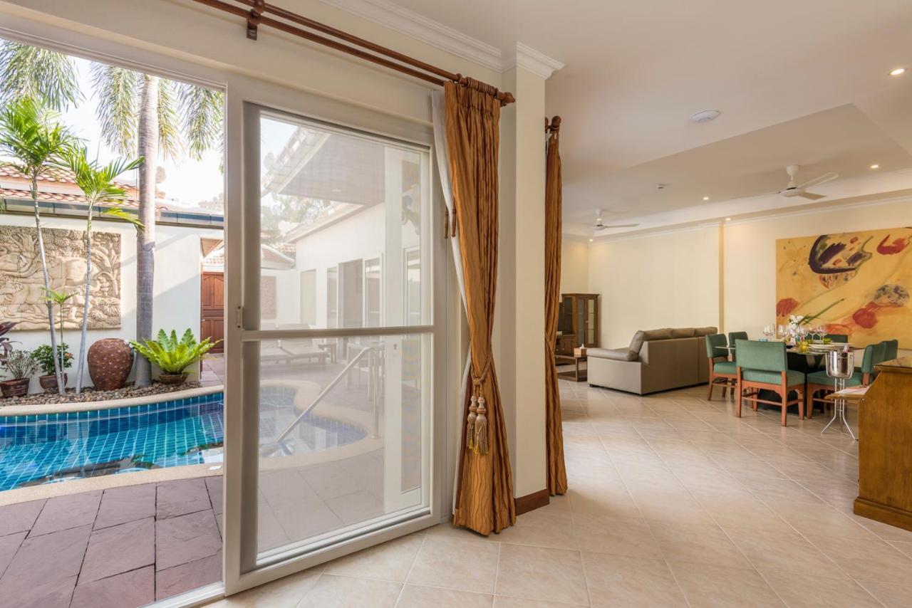 Village Austria Luxury Pool Villas Pattaya Esterno foto