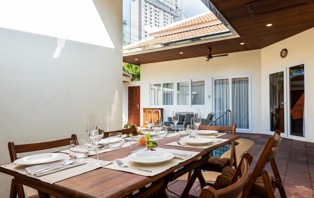 Village Austria Luxury Pool Villas Pattaya Esterno foto