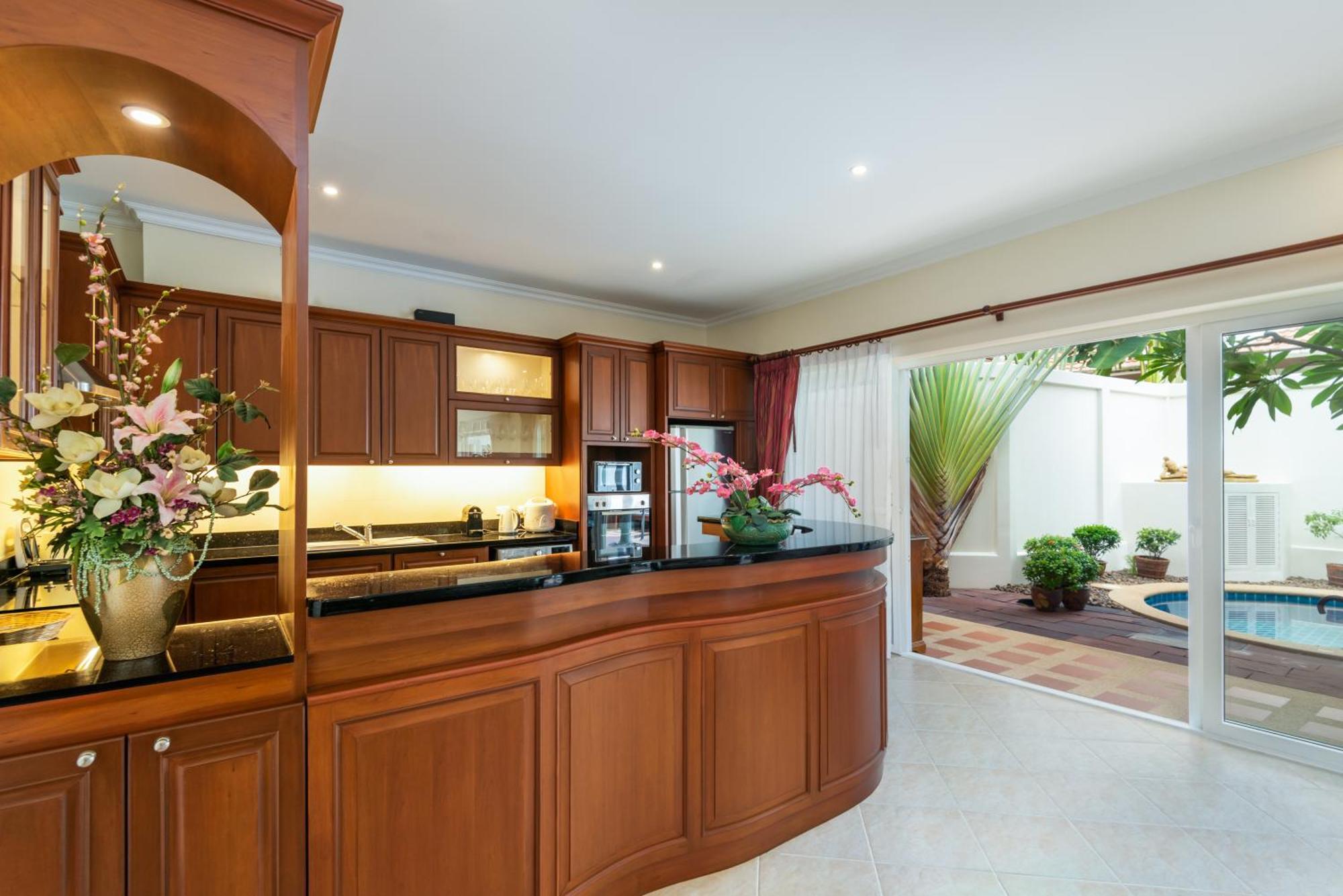 Village Austria Luxury Pool Villas Pattaya Esterno foto